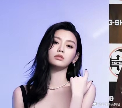 奚梦瑶很不对劲不是因为这次婚礼结束没有度蜜月，而是因为奚梦瑶她这次说出了自己