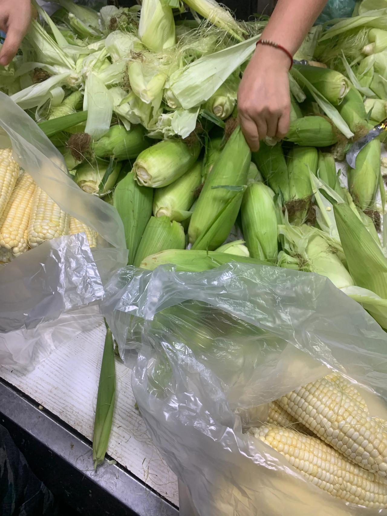 前段时间传出了罗晋和唐嫣已经分居一年多，猜测是出现了婚姻问题，不过现在大家看到了