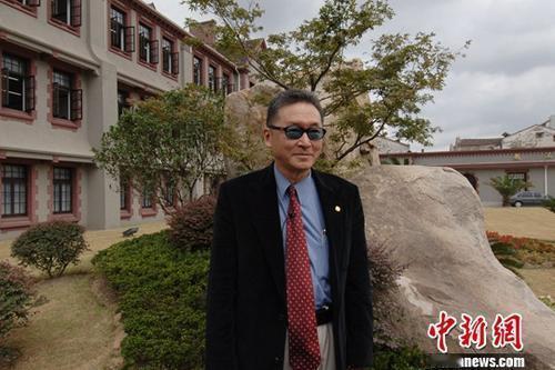 李敖曾经说：“人性是经不起考验的，我在坐牢的时候，把房子转到了我妈名下，让妈妈帮