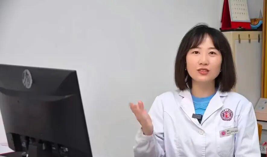 曾琦医生已经入职浙大四院尘嚣过后，大家都得生活，她已经被惩罚，所以不需要再苛