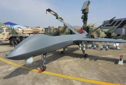 俄专家评价：中国很多武器性能超过美国，但都有一个共同缺点！中国造的新式武器越来越