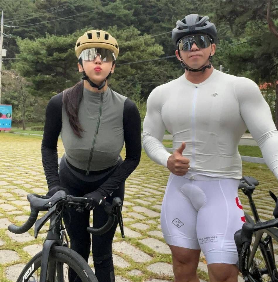 真累！[思考]骑行骑行圈你觉得骑行圈真的乱吗为什么女骑都喜欢穿瑜伽裤女骑