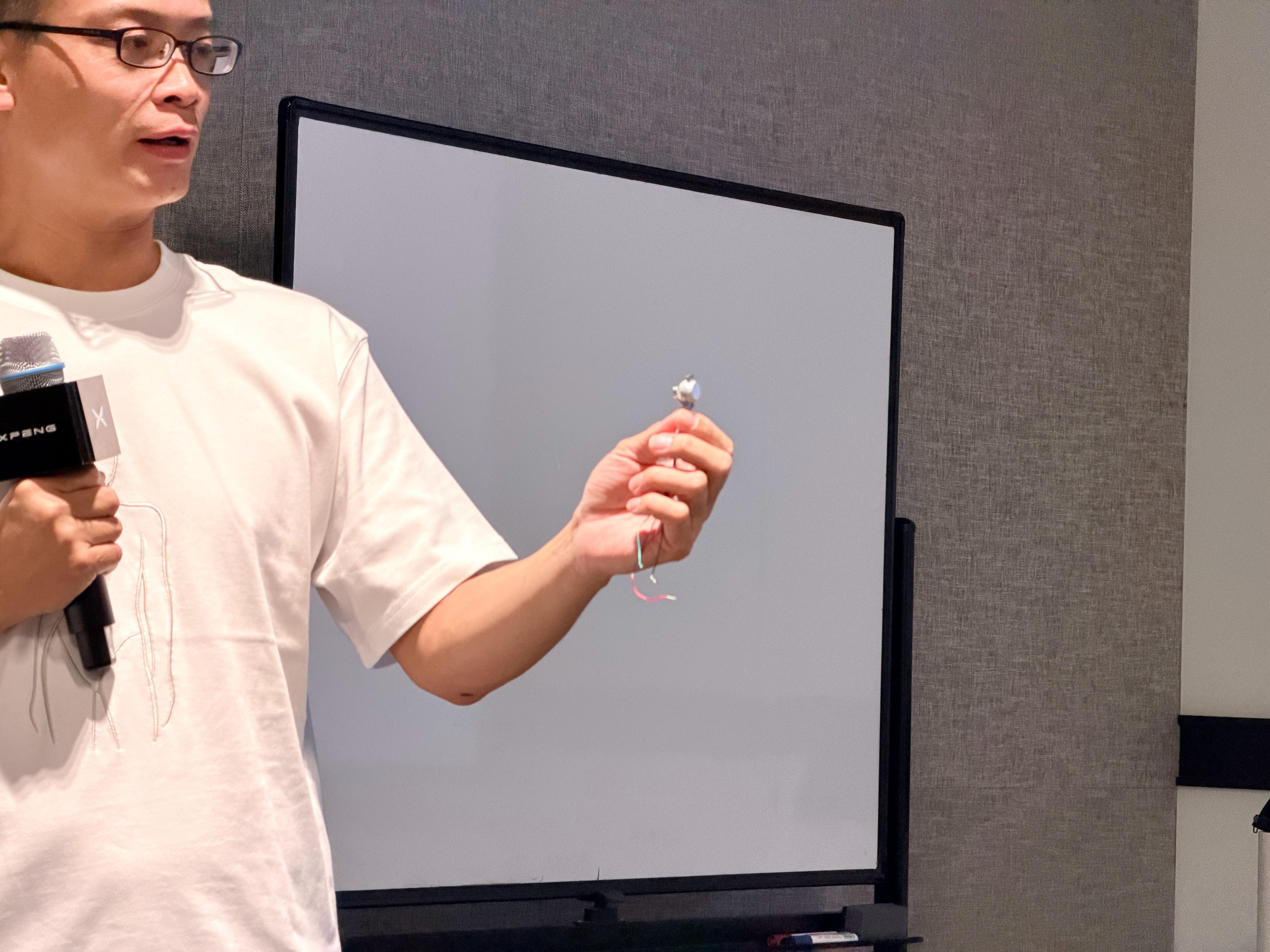 机器人的灵巧手，全靠这个东西。小鹏机器人​​​