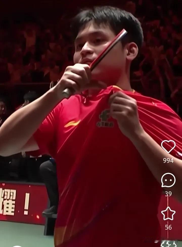 林诗栋打败的，不是张本智和，而是一直困扰他的心魔。这一次林诗栋2:1战胜