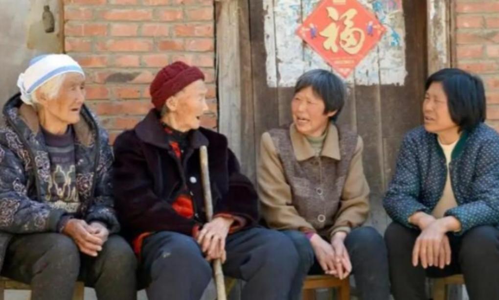 养老金是给老百姓养老的吗？国务院发展研究中心原副主任刘世锦曾经大胆直言：7%（部
