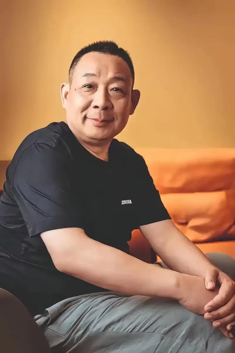 3月8日，中国企业界一片沉默，胖东来于东来直接甩出王炸——37.93亿实体资产，