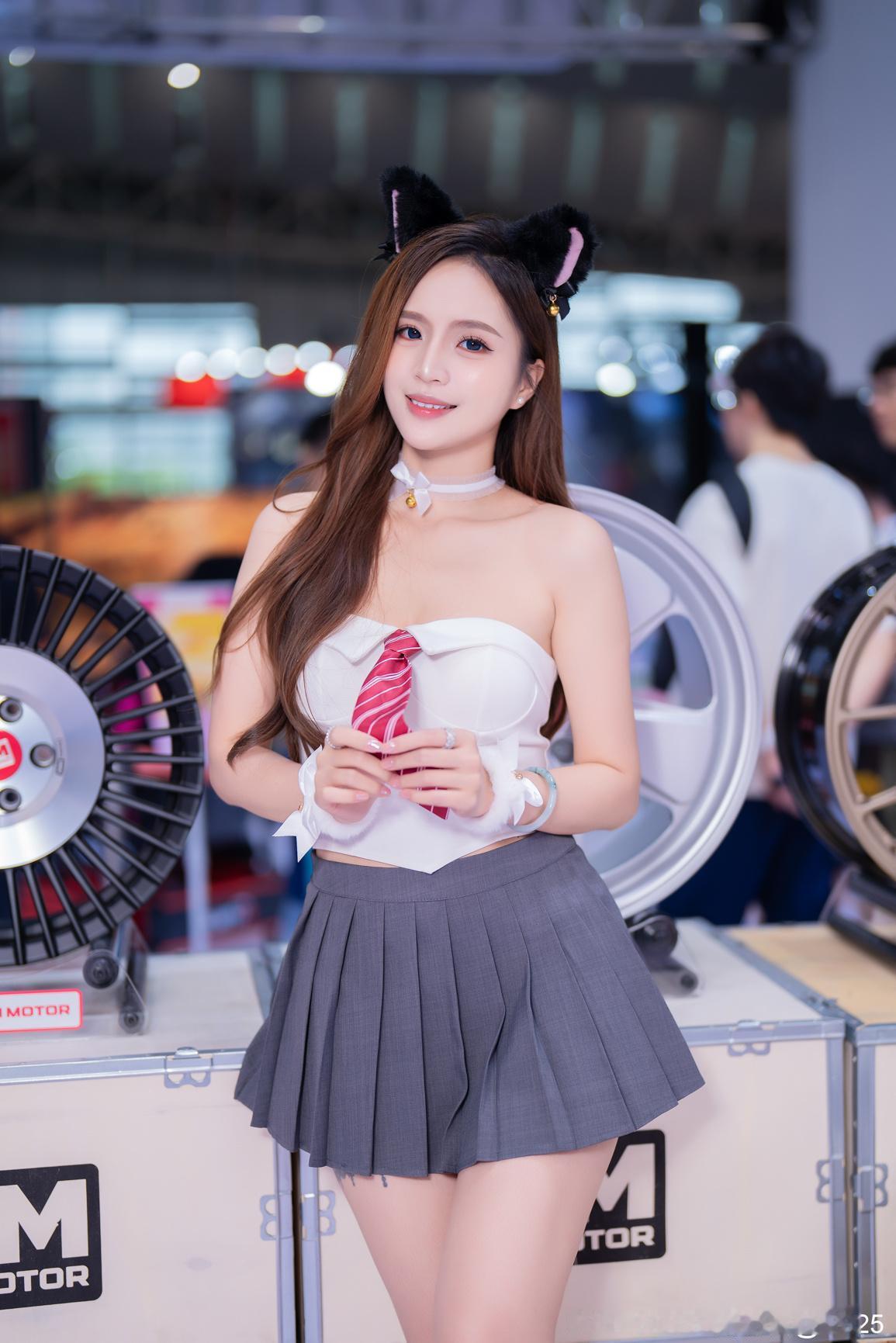 什么样的身材是完美身材美女车模