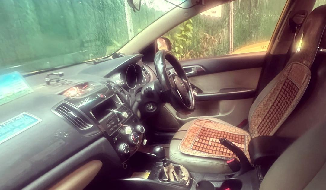 上班搭子失联果断报警，救回一条命！近日，江苏的出租车司机老李求助民警，称一起