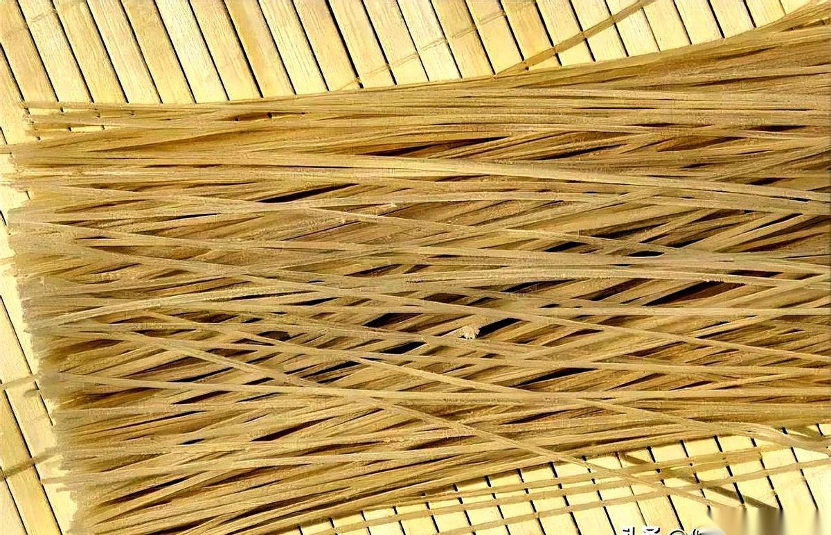 5块钱一斤的纯红薯粉条？我跟你说，这价钱，你连做粉条剩下的红薯渣都买不到。去