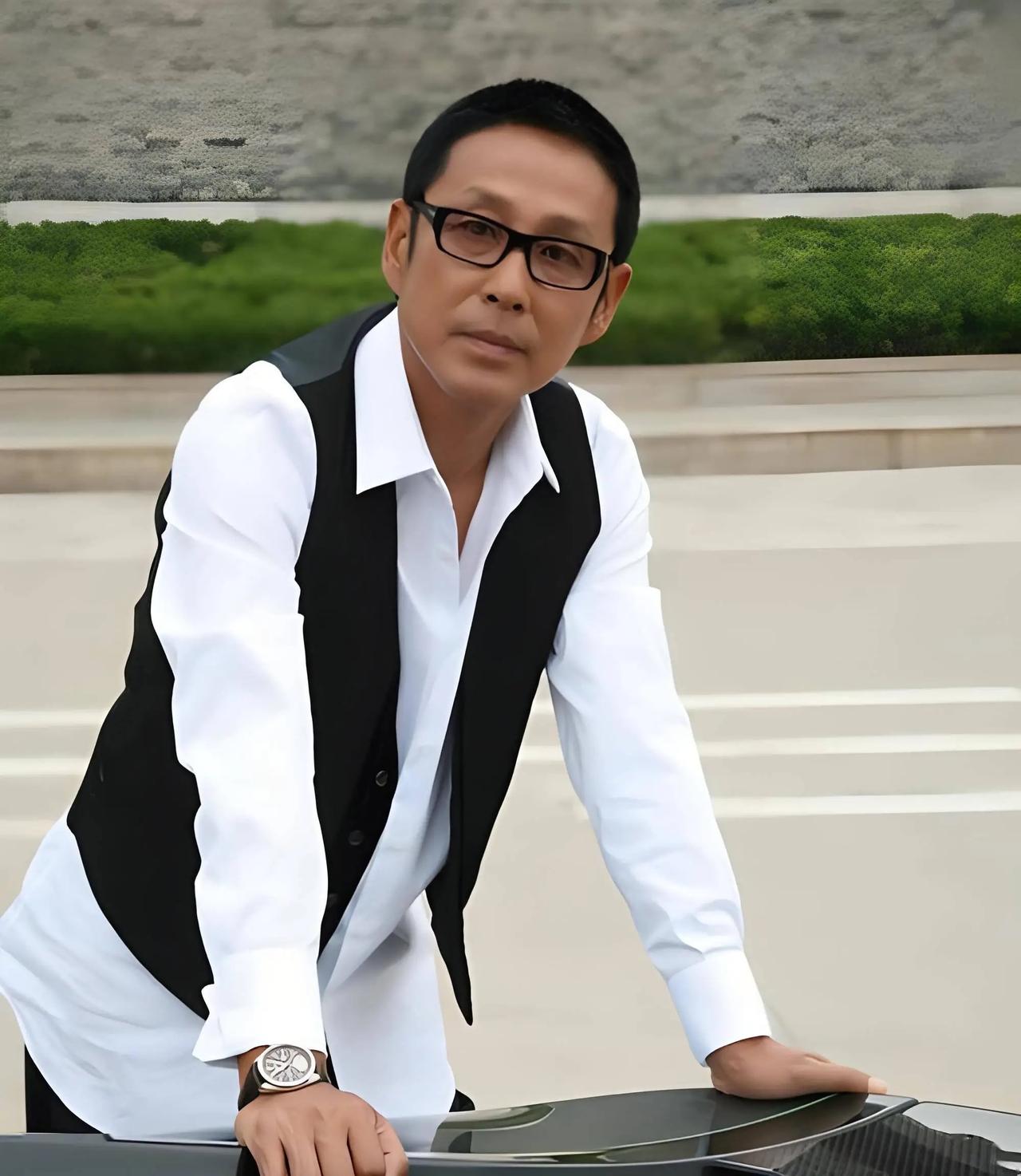 陈道明醍醐灌顶的一段话：“没事不要和任何人搅和在一起，什么聚会、什么闲聊，能