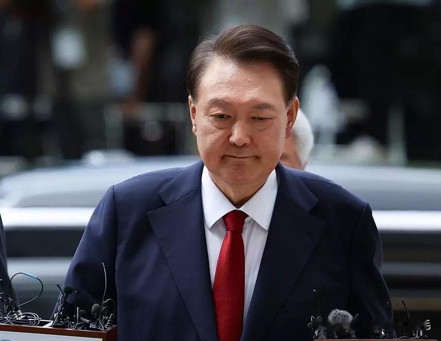 海军陆战队特检组启动对前总统尹锡悦私宅的搜查扣押11日韩国李明贤殉职海军陆