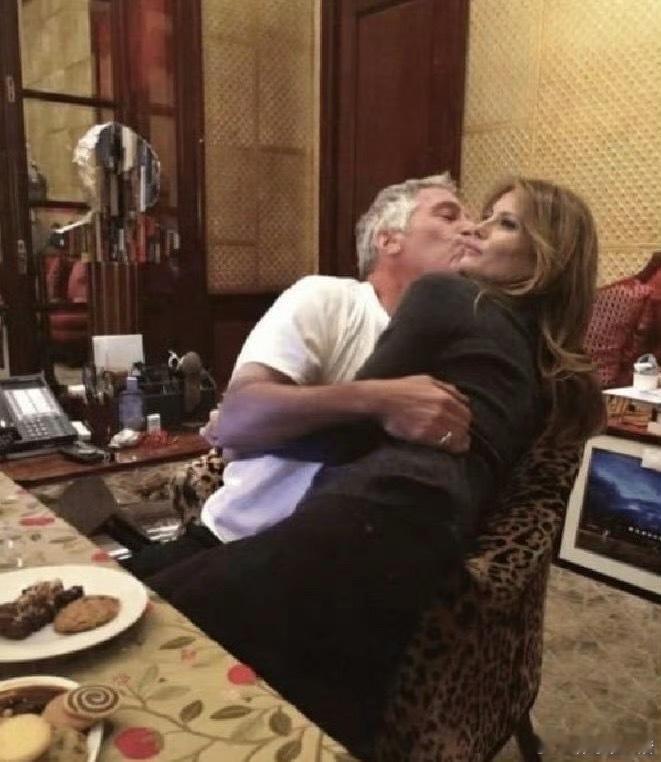 莫斯科虽然没有征服乌克兰，但是他们拿下了这一届美国政府…..