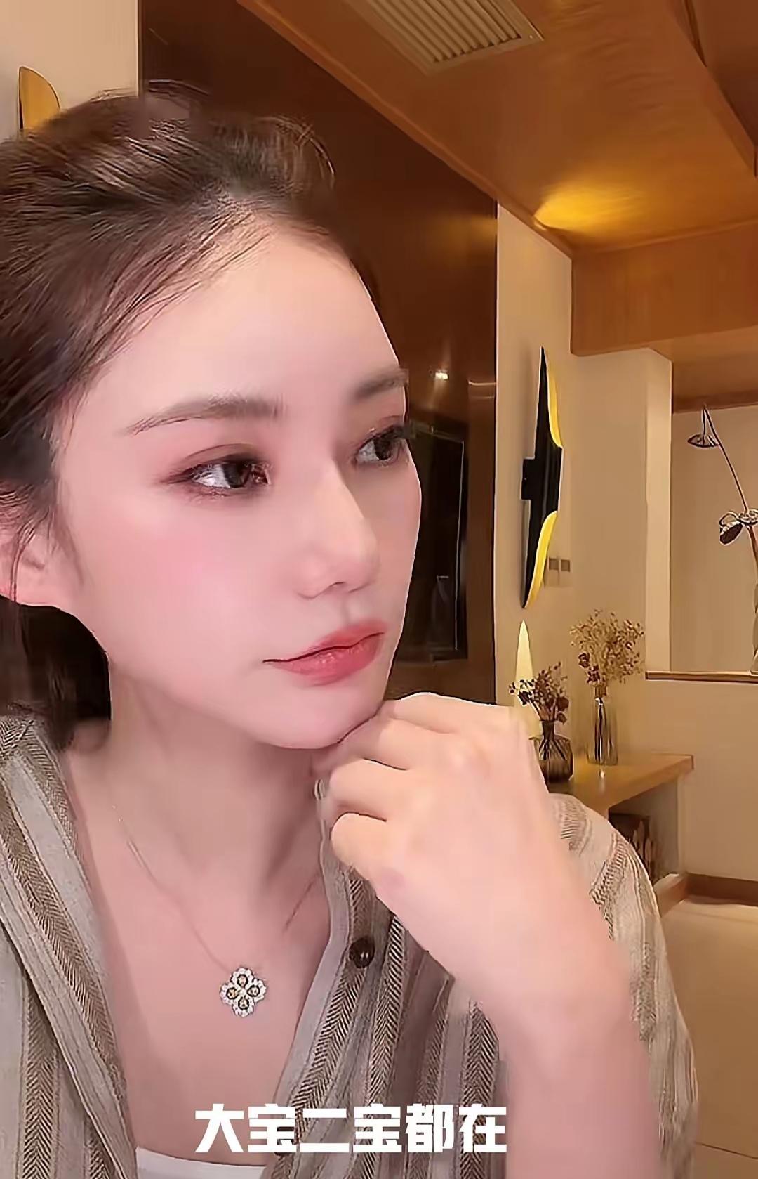 马筱梅终于弄清楚流量的密码了，弄清楚以前她直播间动不动就有几万人的流量是从何而来