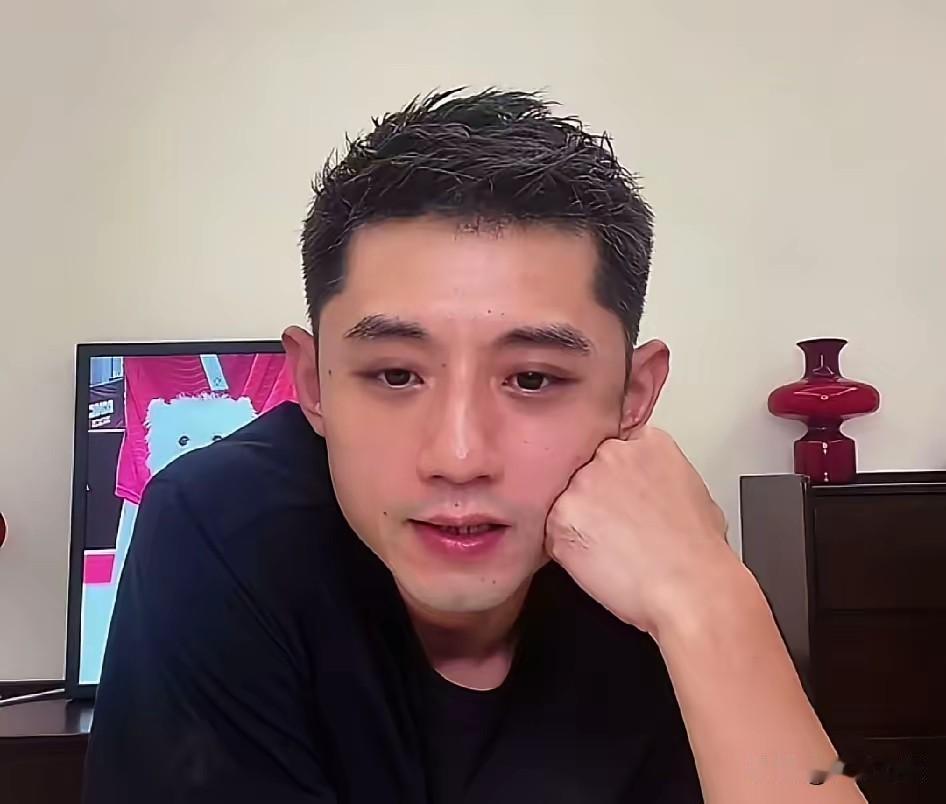 张继科前两天直播，说了段心里话，听着真在理。他原话这么讲的——​我打球这么多年