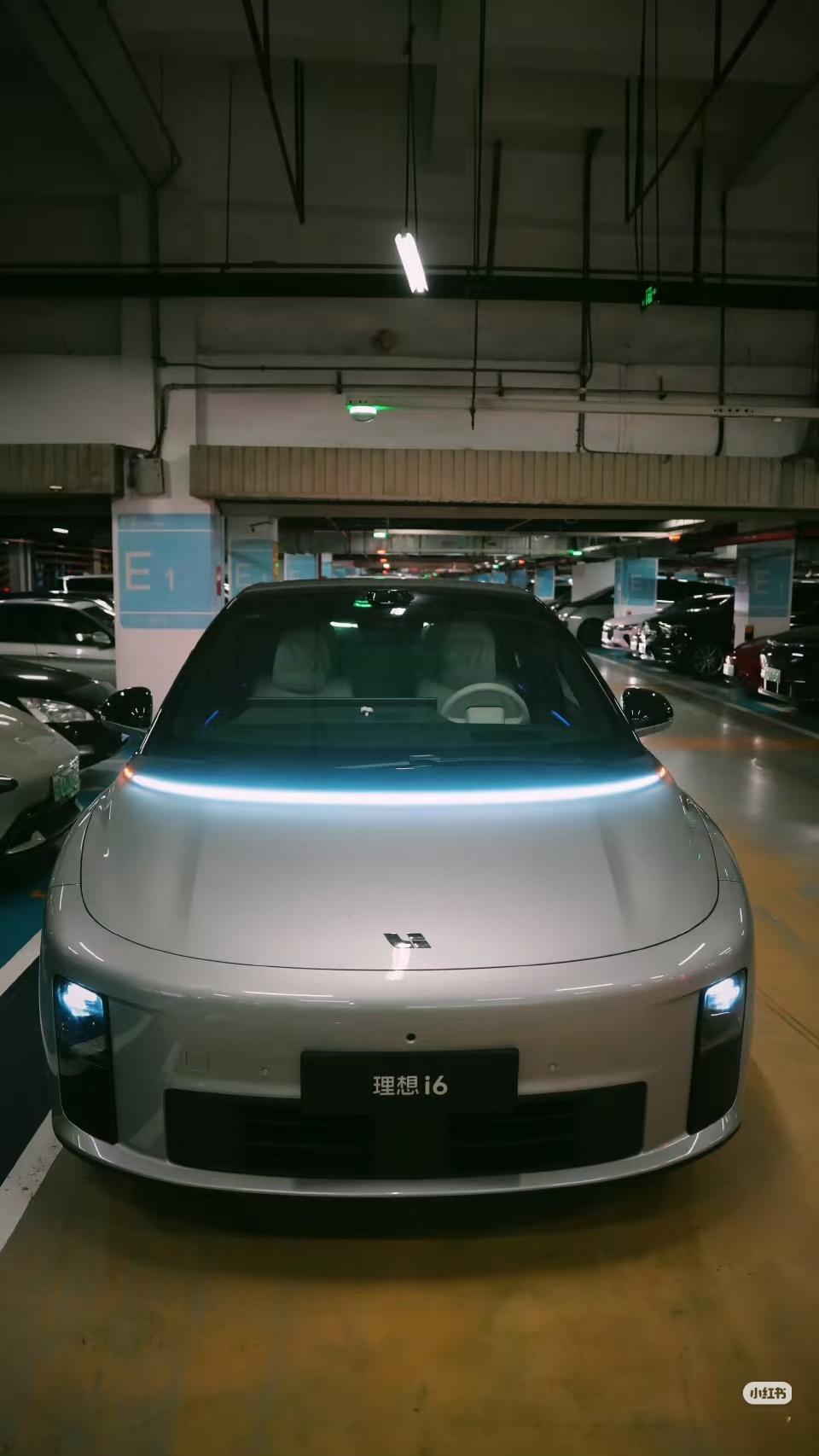 最近中i6的毒比较深，说实话理想i系列的情绪价值比L系列要大的多的多了[抠鼻][