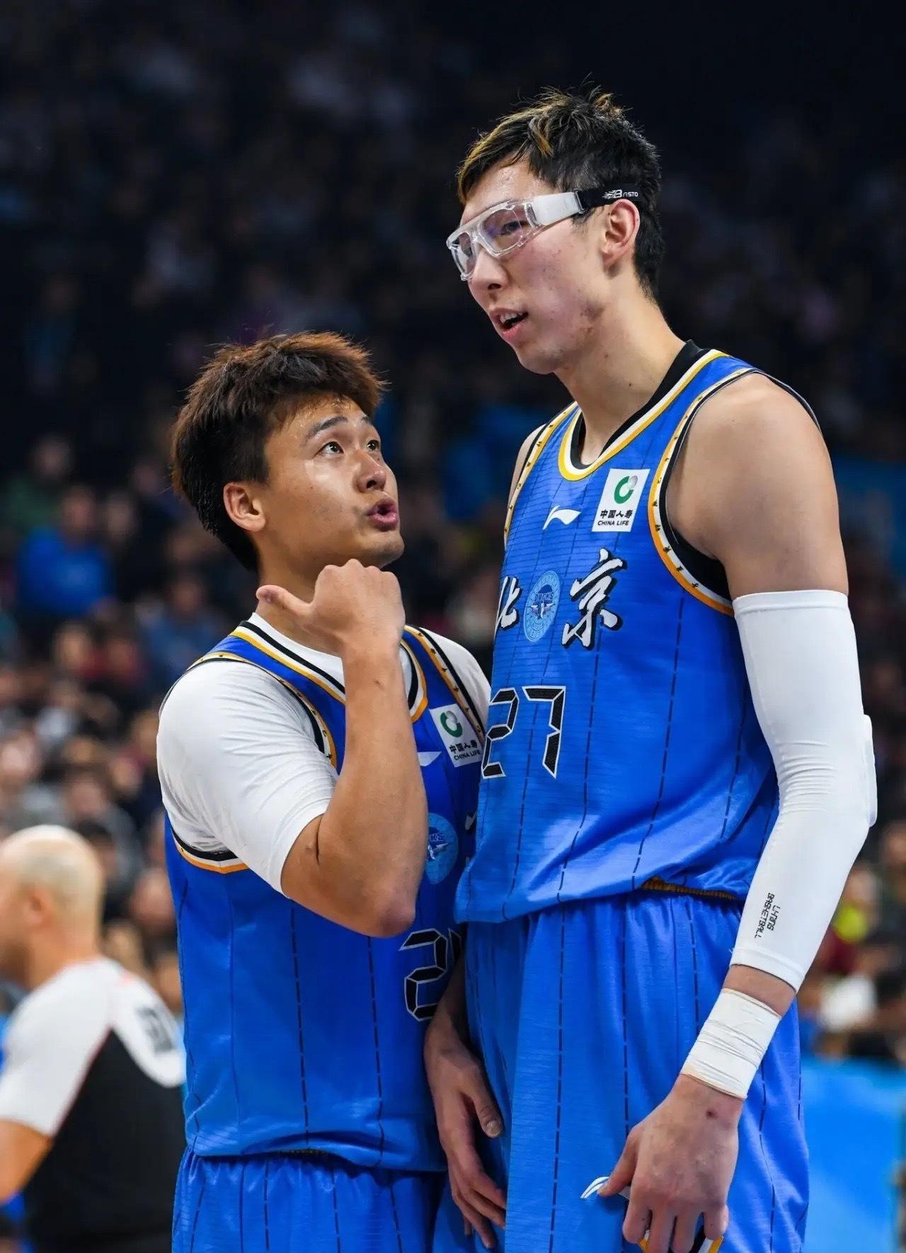 北京88-83战胜宁波，看看数据，北京的豪华阵容发挥如何？1.周琦，18+6