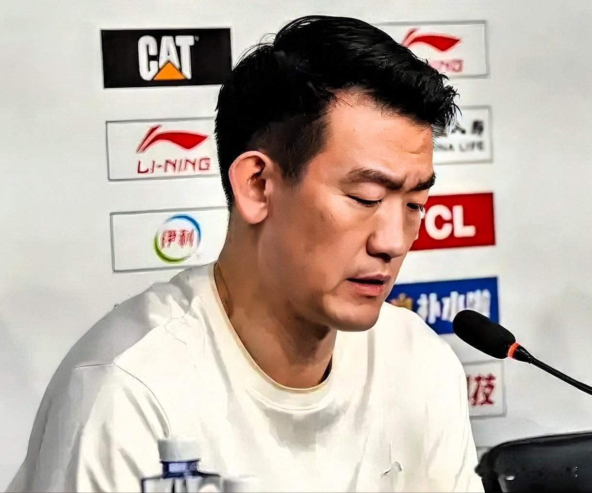广厦总决赛0-3落后，主帅王博说话了！CBA总决赛G3主场惨败，广厦以77-