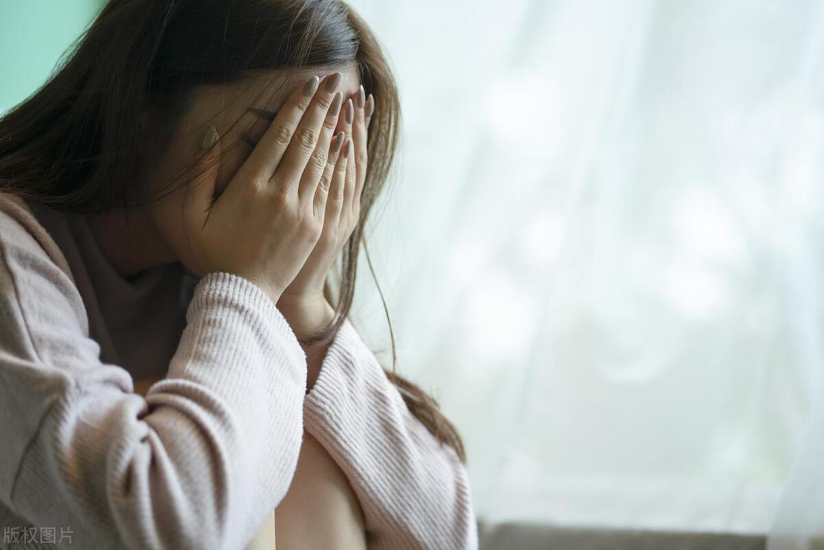 我有个高中女同学，今年都37岁了还没有结婚。她长得其实很漂亮，肤白貌美那种，说话
