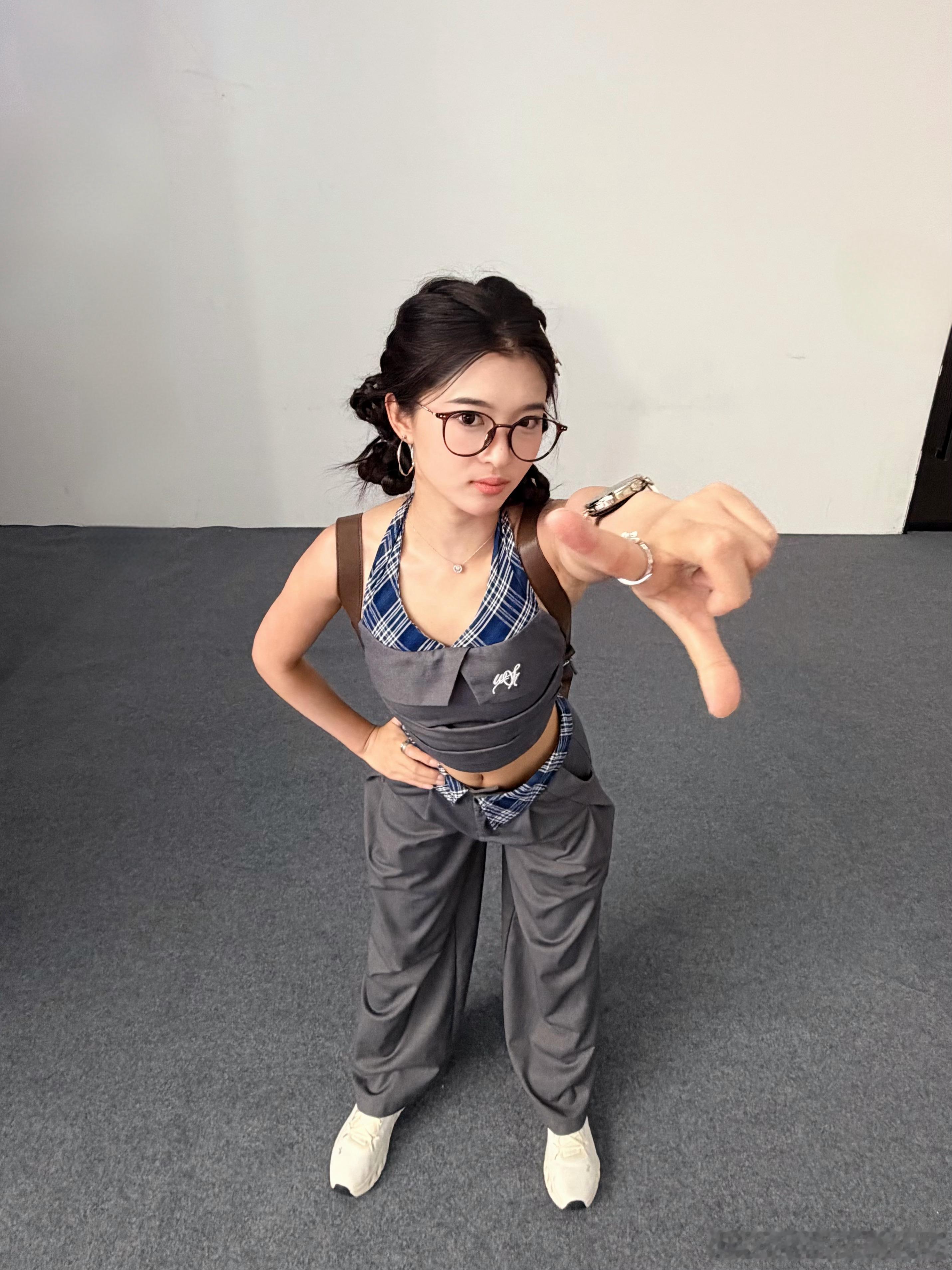 小王放学了