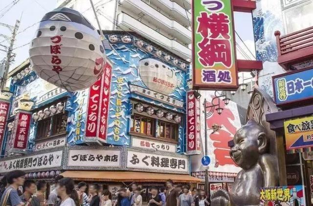 最近韩国和日本传来两个消息，放在一起看，挺有意思的。中国出境游客这些年规模越