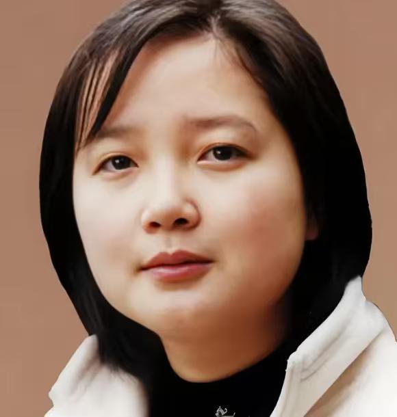 这个学生2004年作案后，冷静写了一个多小时日记，然后去自首。他以为，自首就能活
