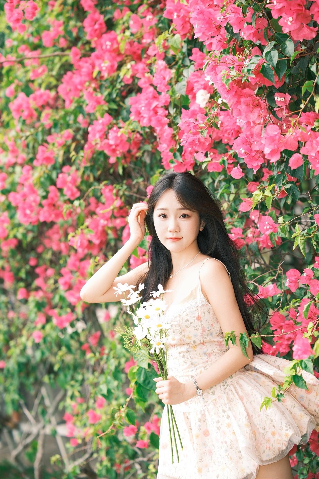 深圳约拍互勉约拍三角梅人像摄影户外拍照