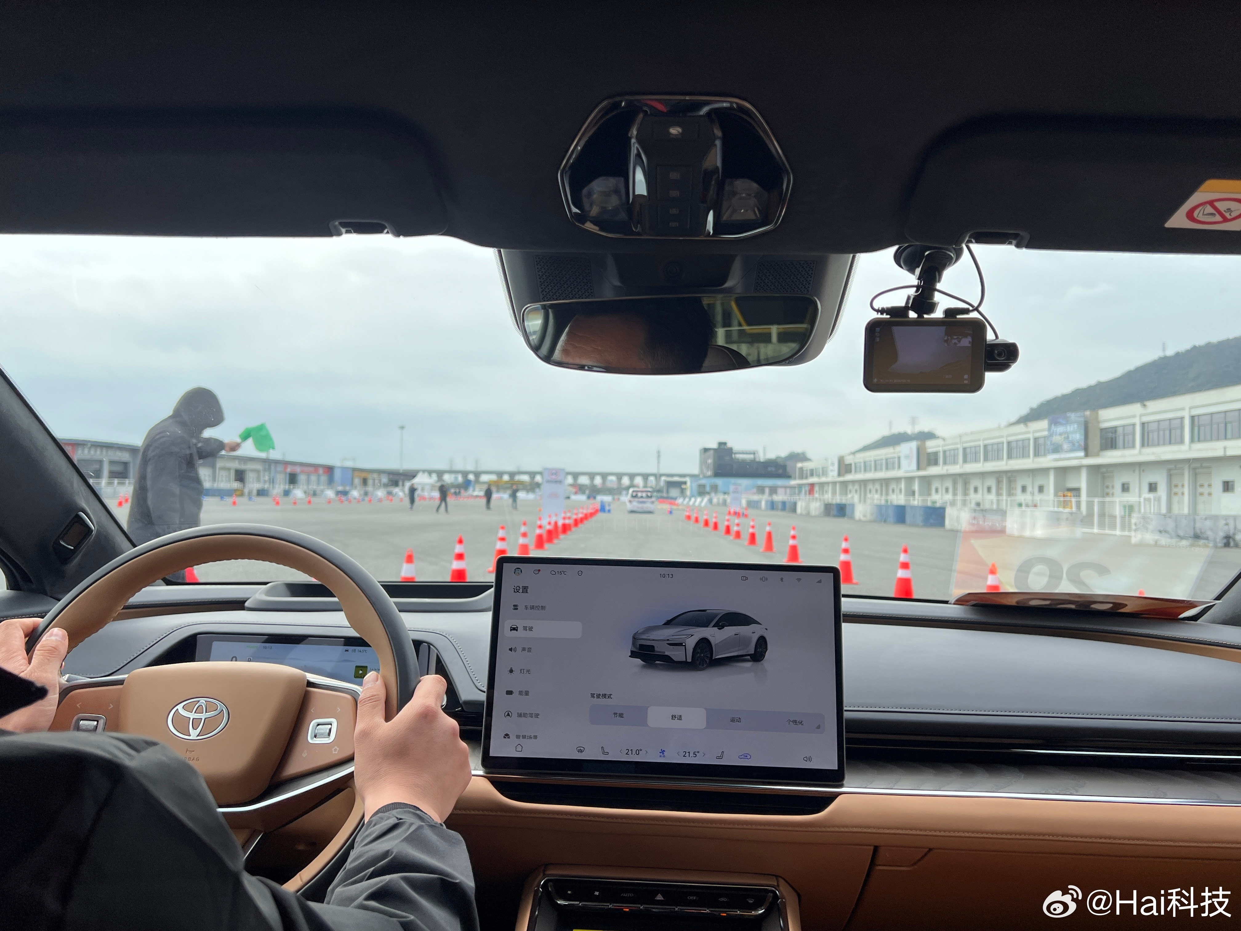 好家伙，被广汽丰田铂智7的动态首测刷屏了，我仔细看了一圈，这次铂智7直接把焦点拉