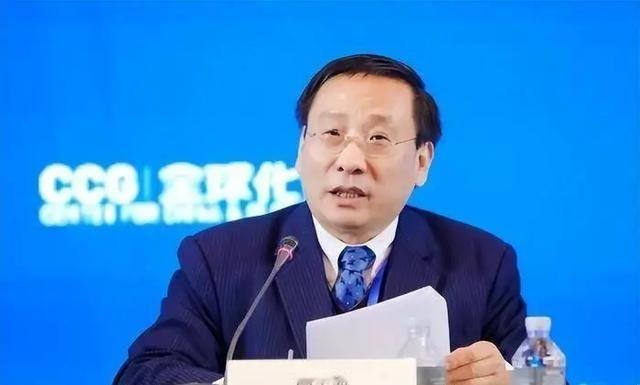 英国一著名主持人曾问高志凯：都说中国在监视我们！高志凯曾说：你们英国人可以百分之