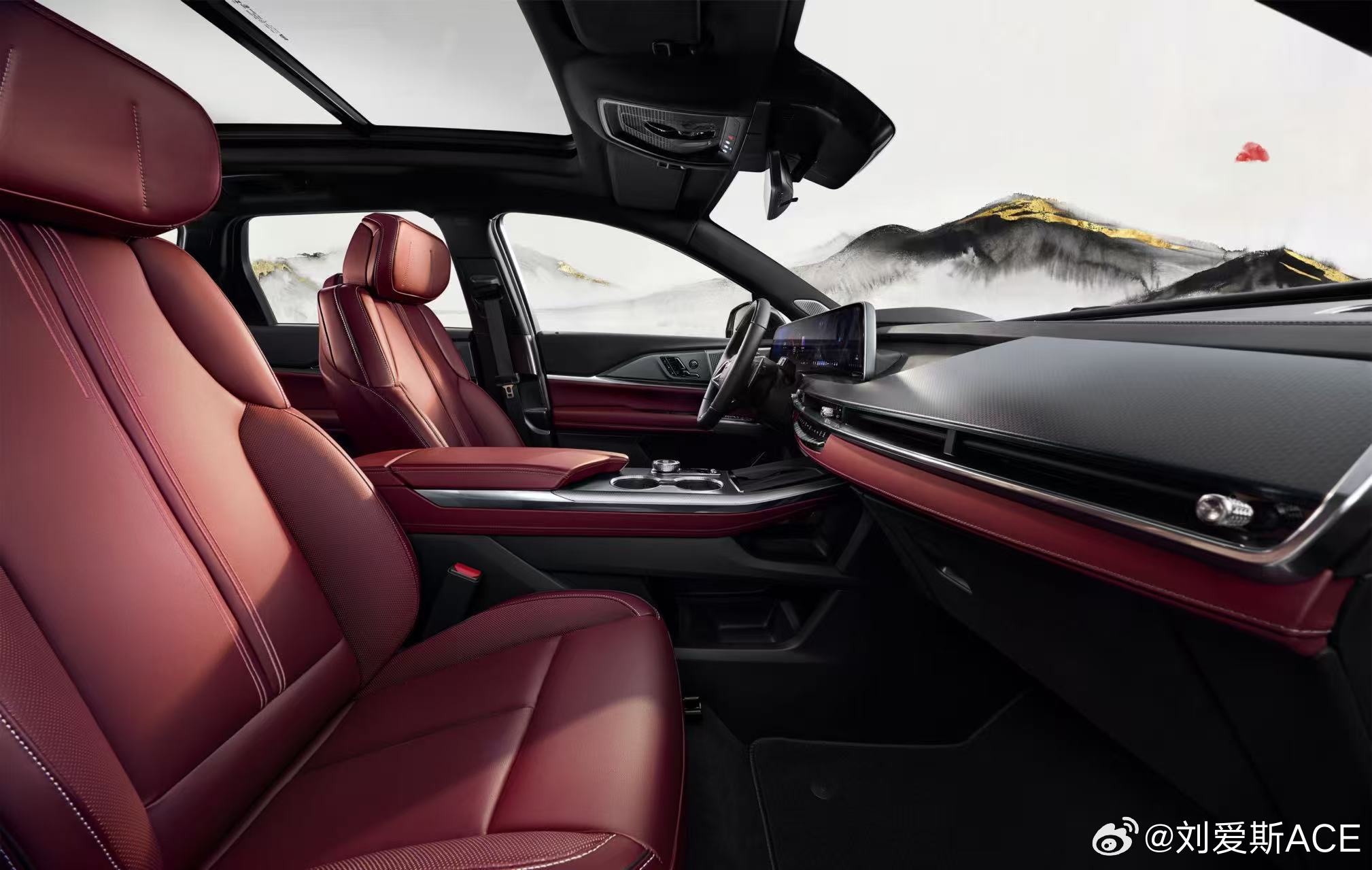 凯迪拉克在阳朔搞了场大的，先夸整个景色舞美真的顶级！不光发布了全新车色东漓灰，