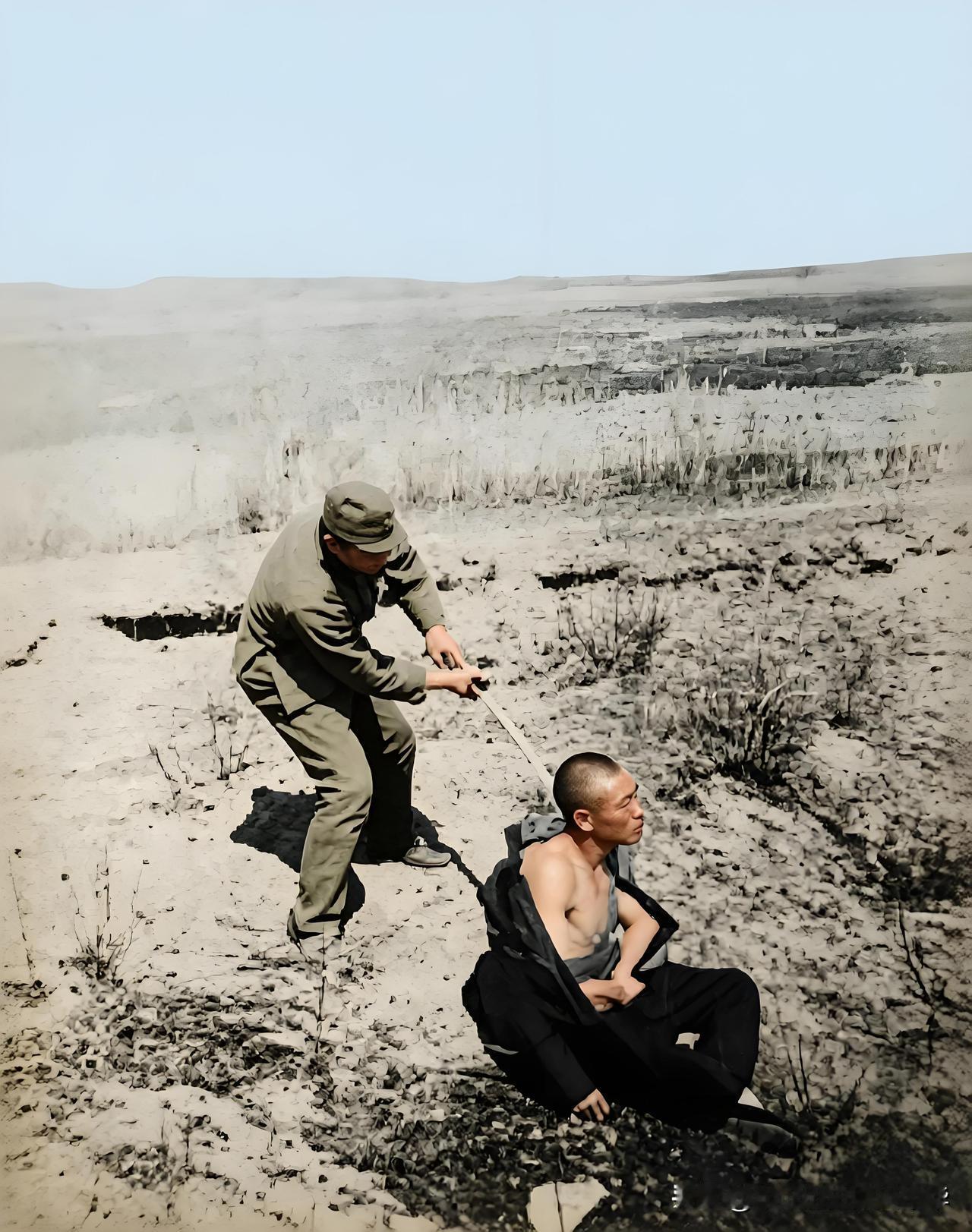 为了试刀锋日军随便砍杀普通百姓。1937年12月13日凌晨南京沦陷后，日军随即