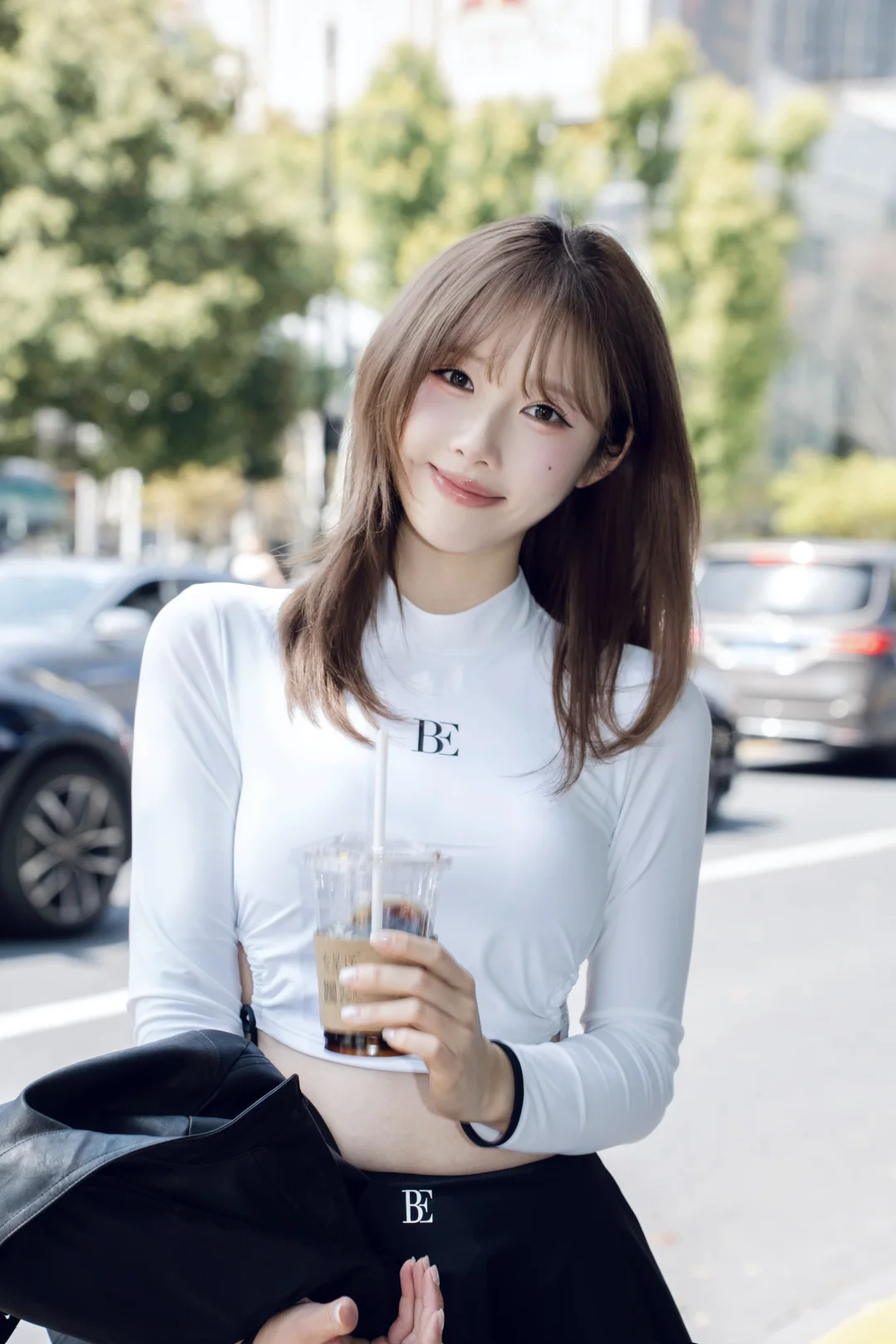 穿泳衣去看秀！被街拍咯📸