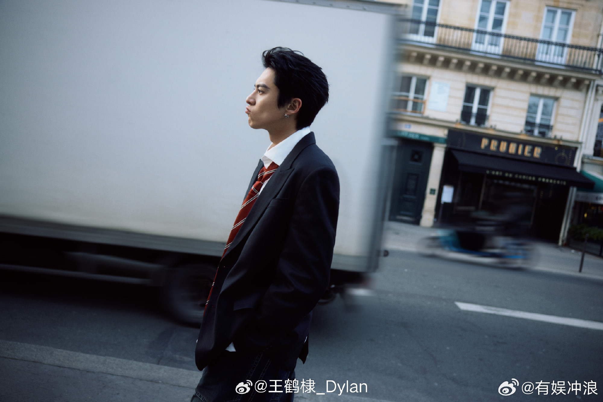 王鹤棣学长风写真王鹤棣出道八周年发博王鹤棣出道八周年发博，帅，[鼓掌][鼓掌]