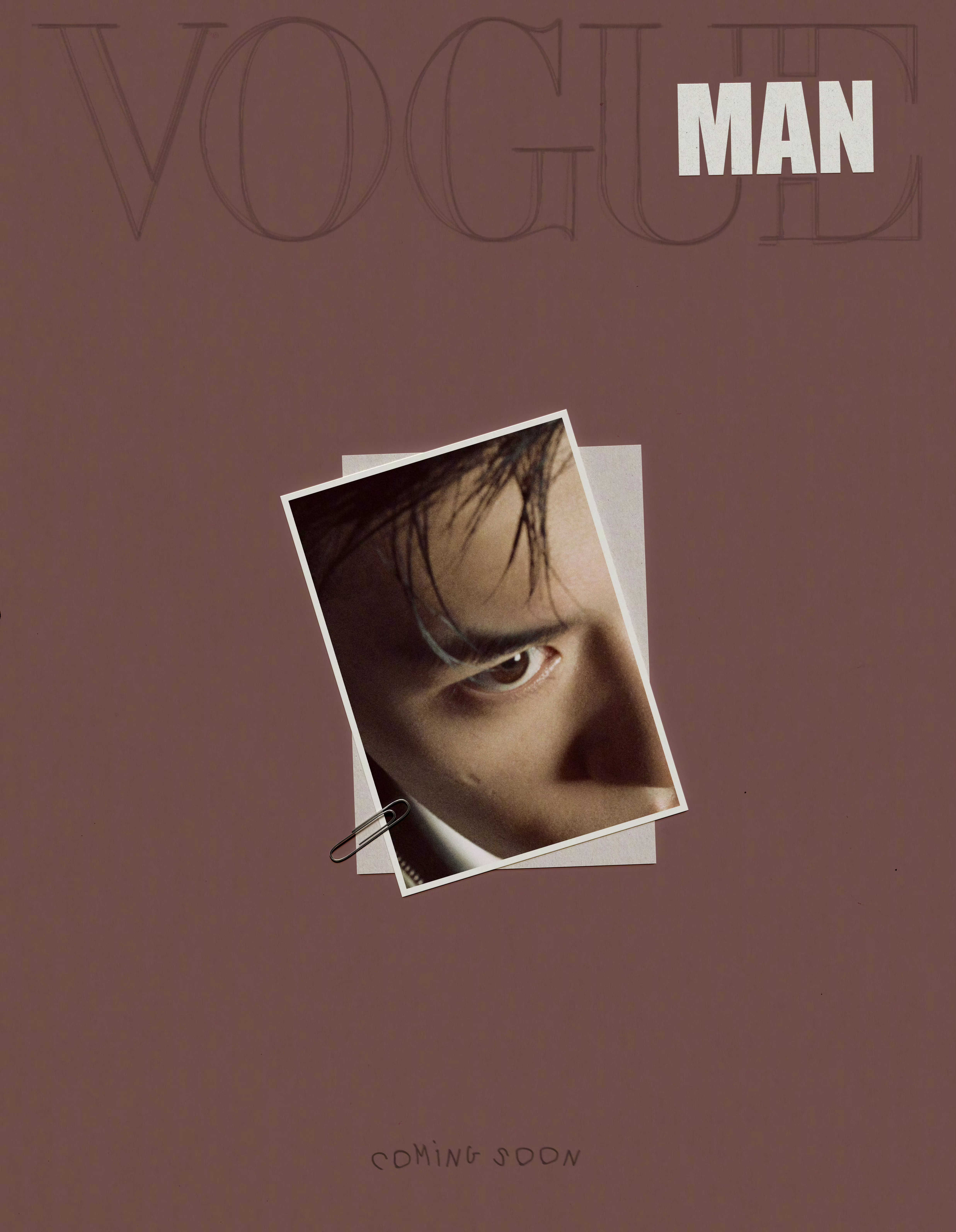 易烊千玺即将登上《VOGUEMAN》2025年9月刊封面，在金色九月，时尚大刊