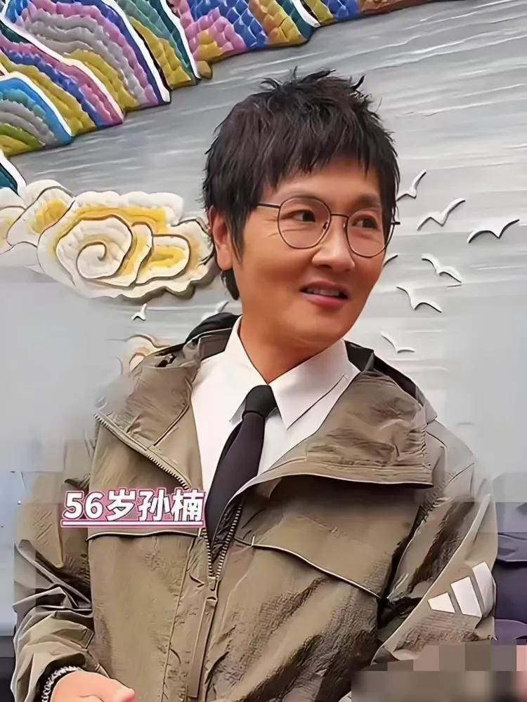 我的健身房私教跟我聊天说秃噜嘴了，像56岁孙楠突然地瘦成巴掌脸，还有李雪琴突然掉