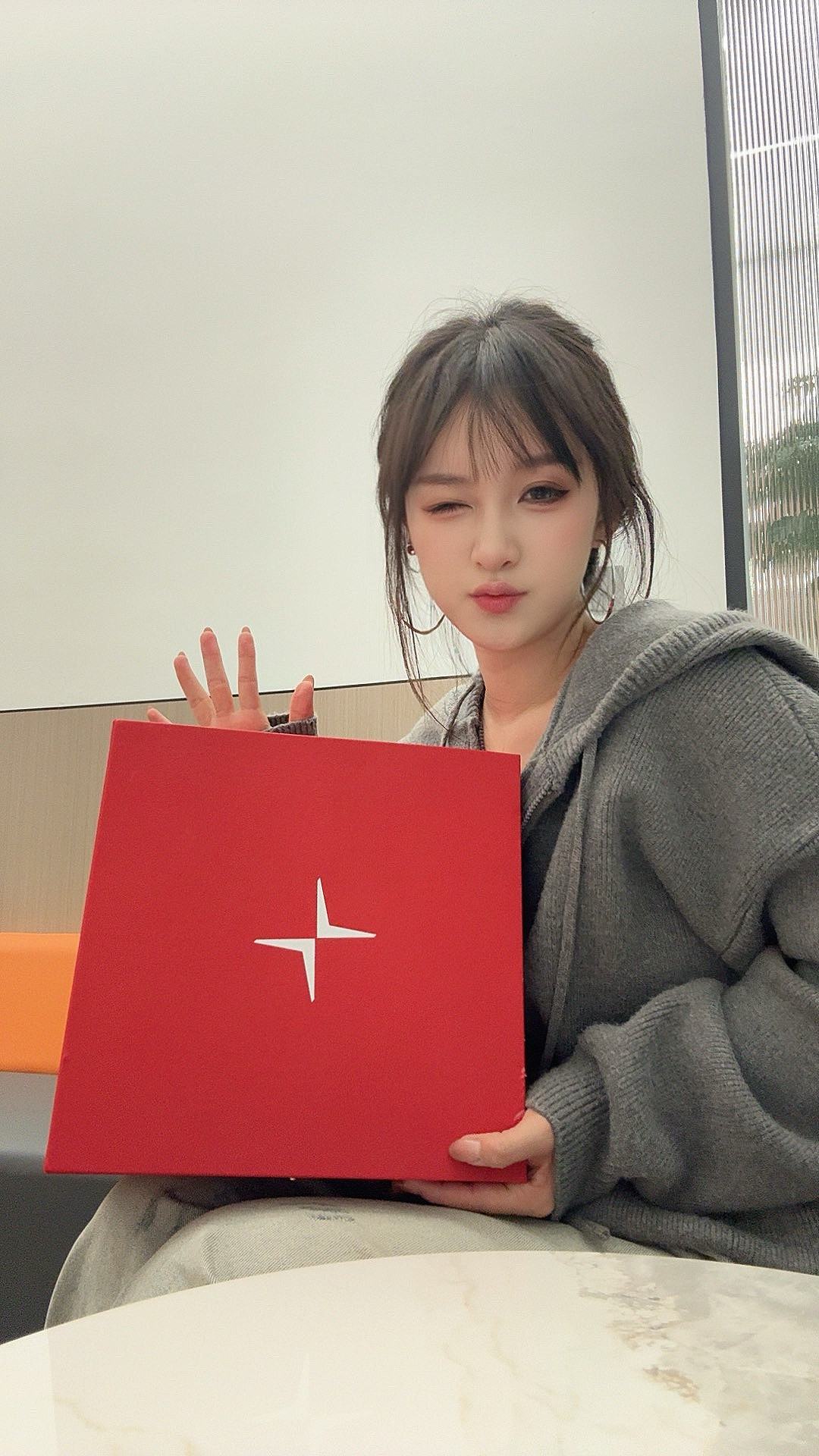 圣诞节没有圣诞老人但有圣诞小妹儿！抽一个大家都喜欢的娱乐活动八！铛铛铛～极星麻