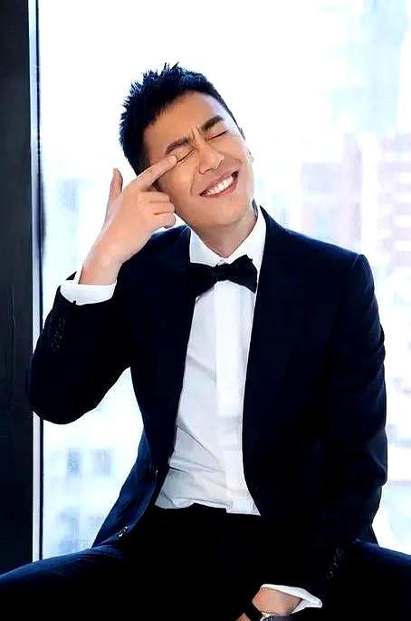 《太平年》一上线，央视黄金档只拿到1.08，直接垫底。别急着骂观众没文化，先听吐