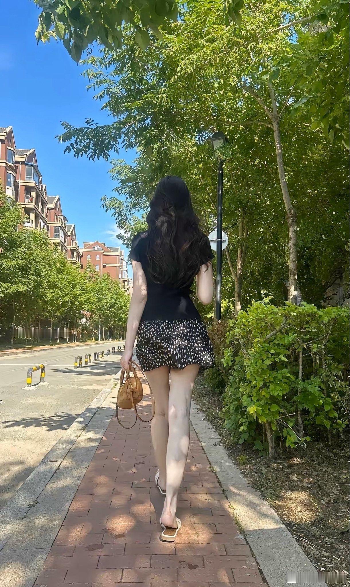 要不要一起去逛街