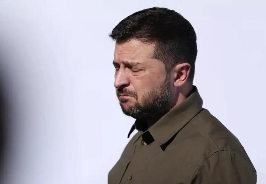 美俄全看走眼了！谁都没想到，阻碍俄乌和平的根本不是泽连斯基，而是藏在他身后的“