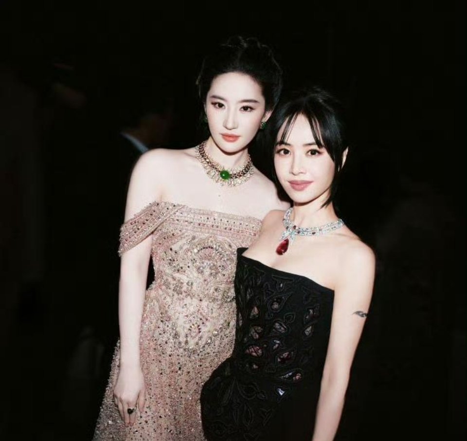 刘亦菲和蔡依林宝格丽同框，到底谁赢了？​​​