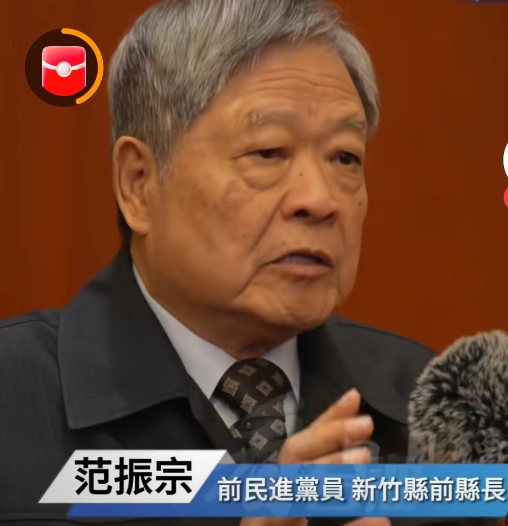 台湾前民进党员、新竹县前县长范振宗这样感慨:过去台湾GDP是大陆的40%,现在是