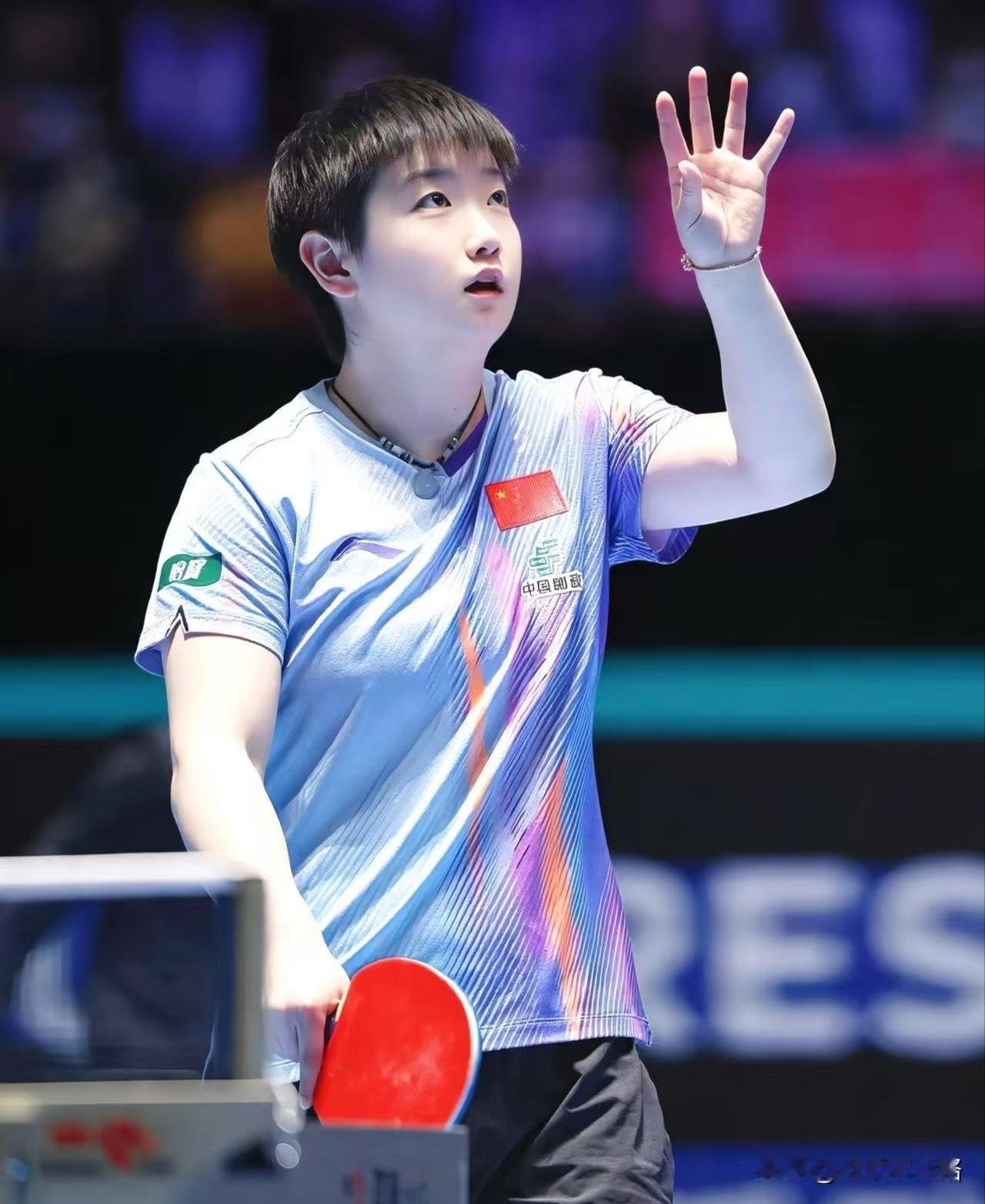 孙颖莎最近的热度，早就冲出体育圈了。不光国内球迷关注，连海外政要、名流都公开