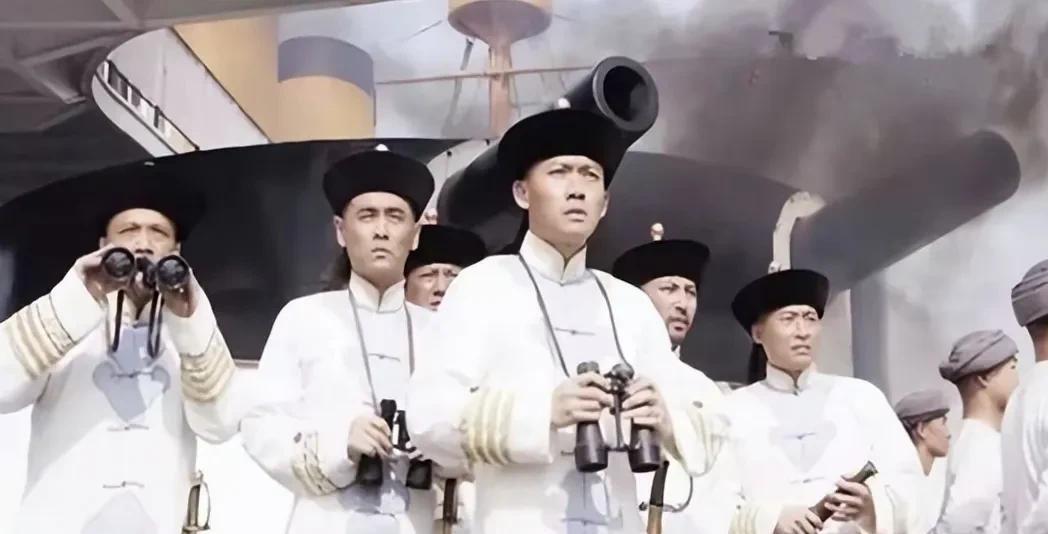 1894年中日甲午战争，日本人是下了血本的，他们花费了9千万两白银，差不多两年的