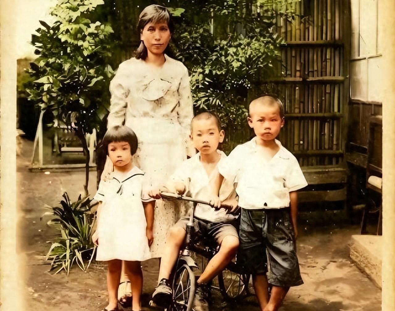 2020年南京档案馆公开一份户籍卡，显示王碧奎是福州人，当过吴石老婆。这张纸条让