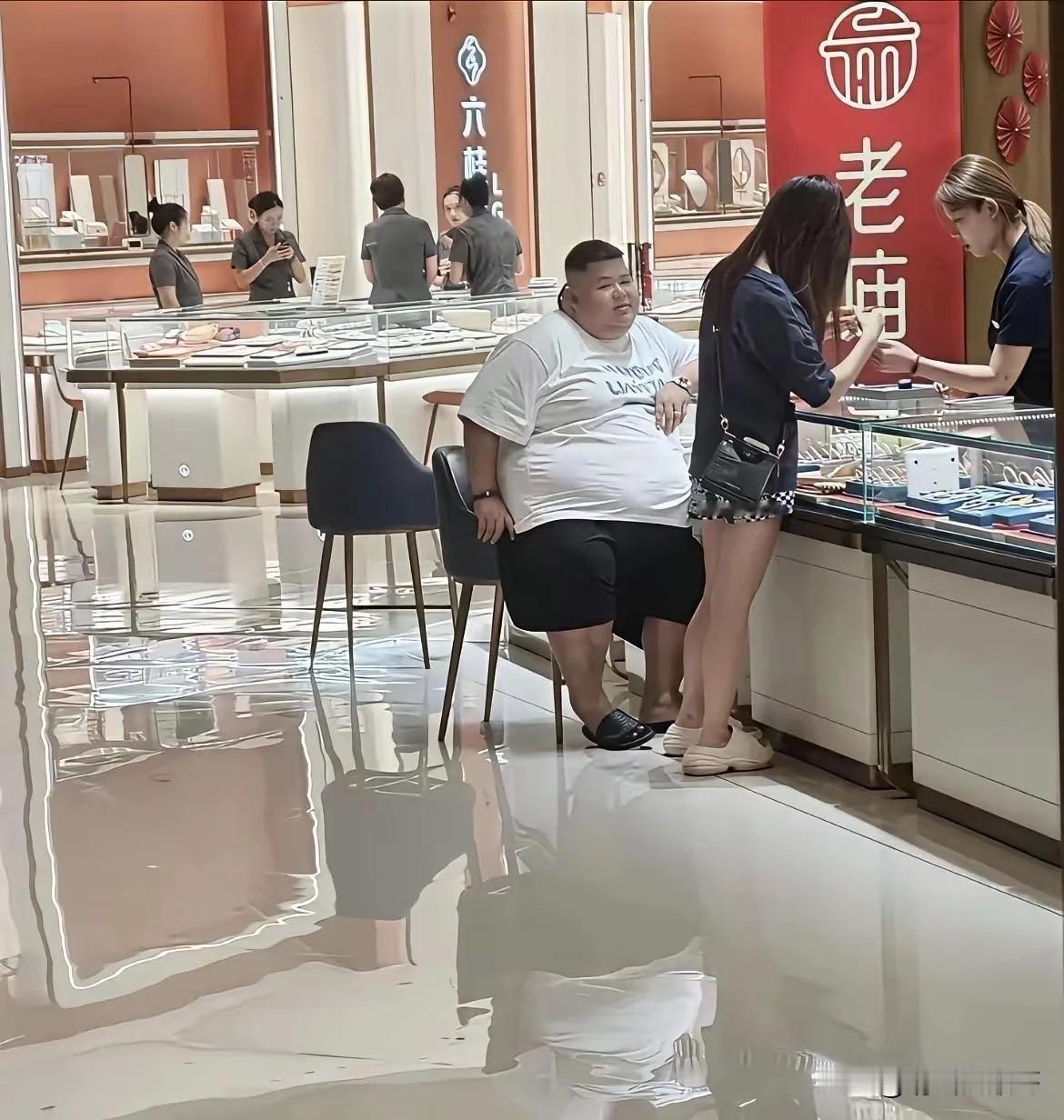喜欢这个男的什么