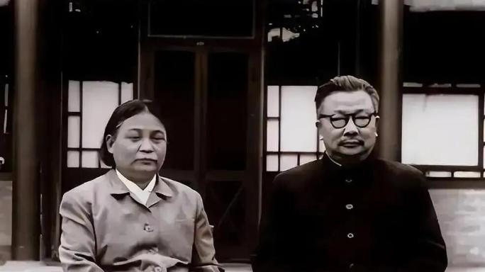 曾志亲口讲述，当年陶铸与李克农发生争执打斗，最终陶铸脑门上肿起个大包，李克农眼镜