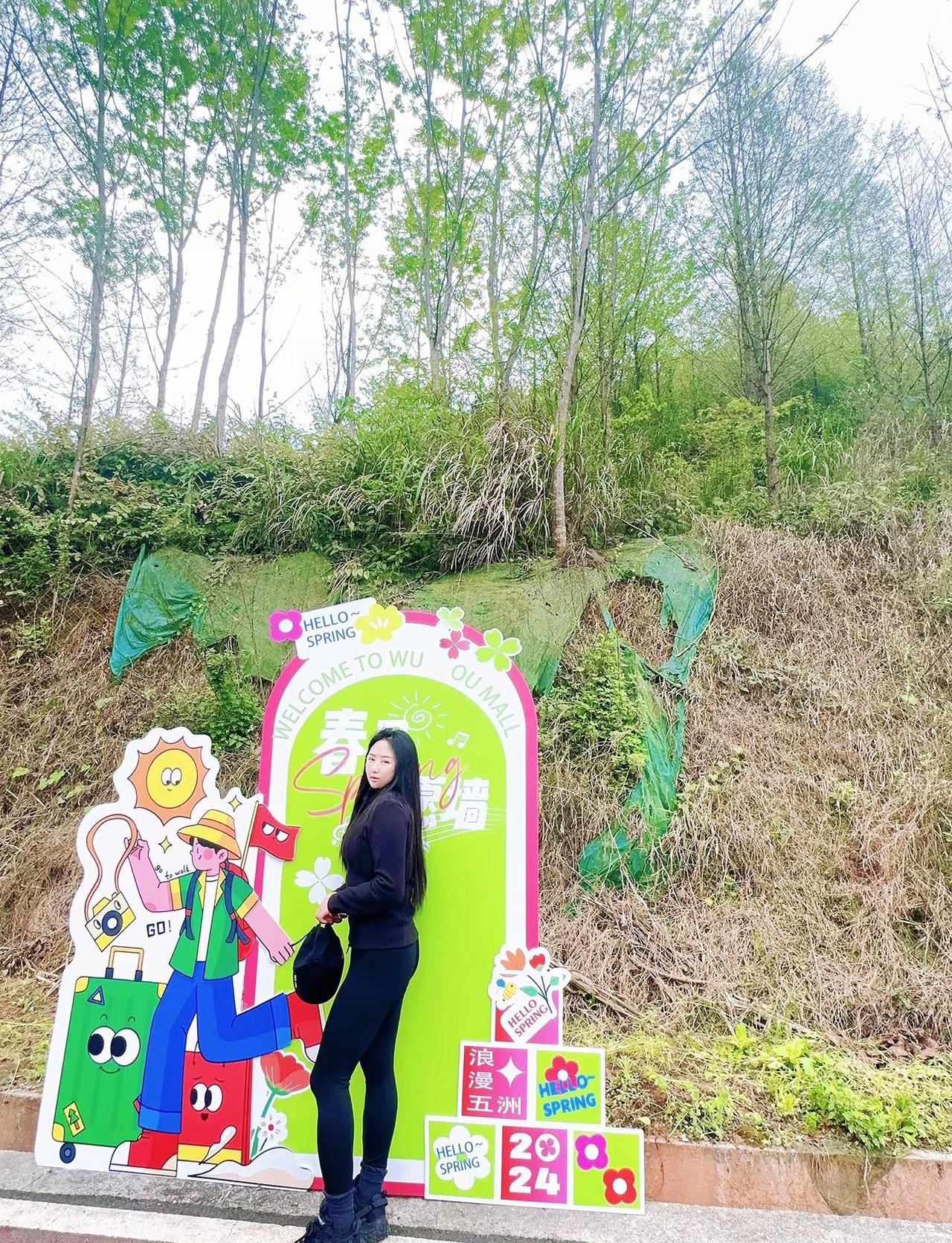 “人静，物简，心安.”少和人纠缠，多看大自然解锁自信而美跑步