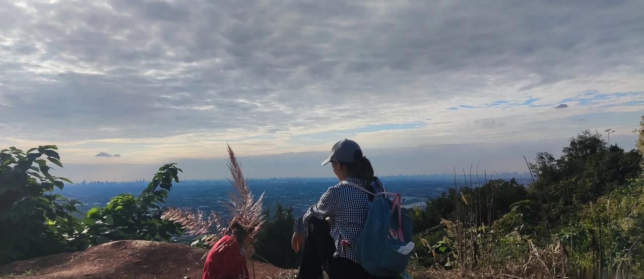 每一步都算数｜秋日山脊徒步⛰️🌼✨秋天的龙泉山简直是开了滤镜的存在啊啊啊～