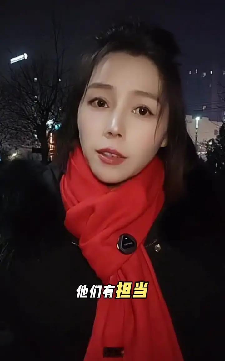 属猴男突然成了全网香饽饽。刷短视频十条有八条在夸，什么孝顺嘴硬心软、几辈子修