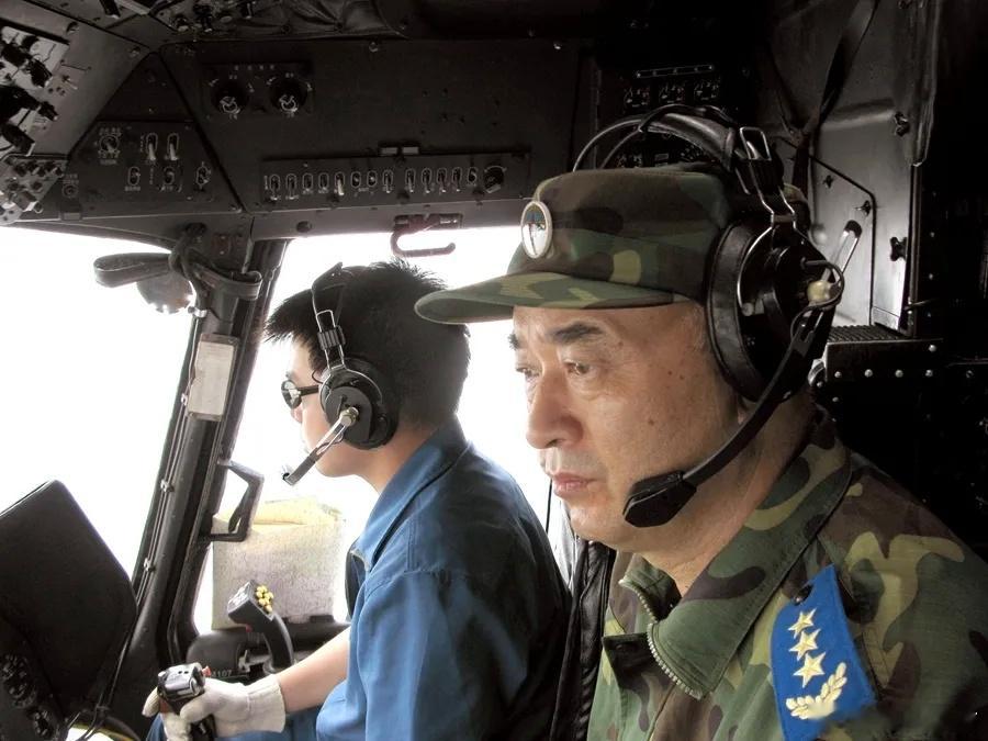 虎啸长空忆良将——追忆许其亮老首长！惊闻军委许其亮副主席因病溘然长逝。连日来，