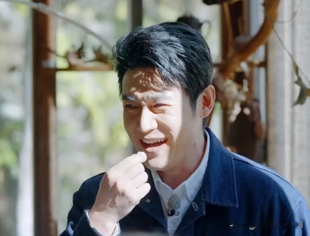 陆毅一见谢娜就说娜姐带的假发，还说她头秃，气的娜姐直接回怼[呲牙笑][呲牙笑][呲牙